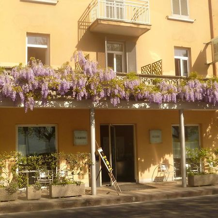 Hotel Belvedere Lovere Extérieur photo