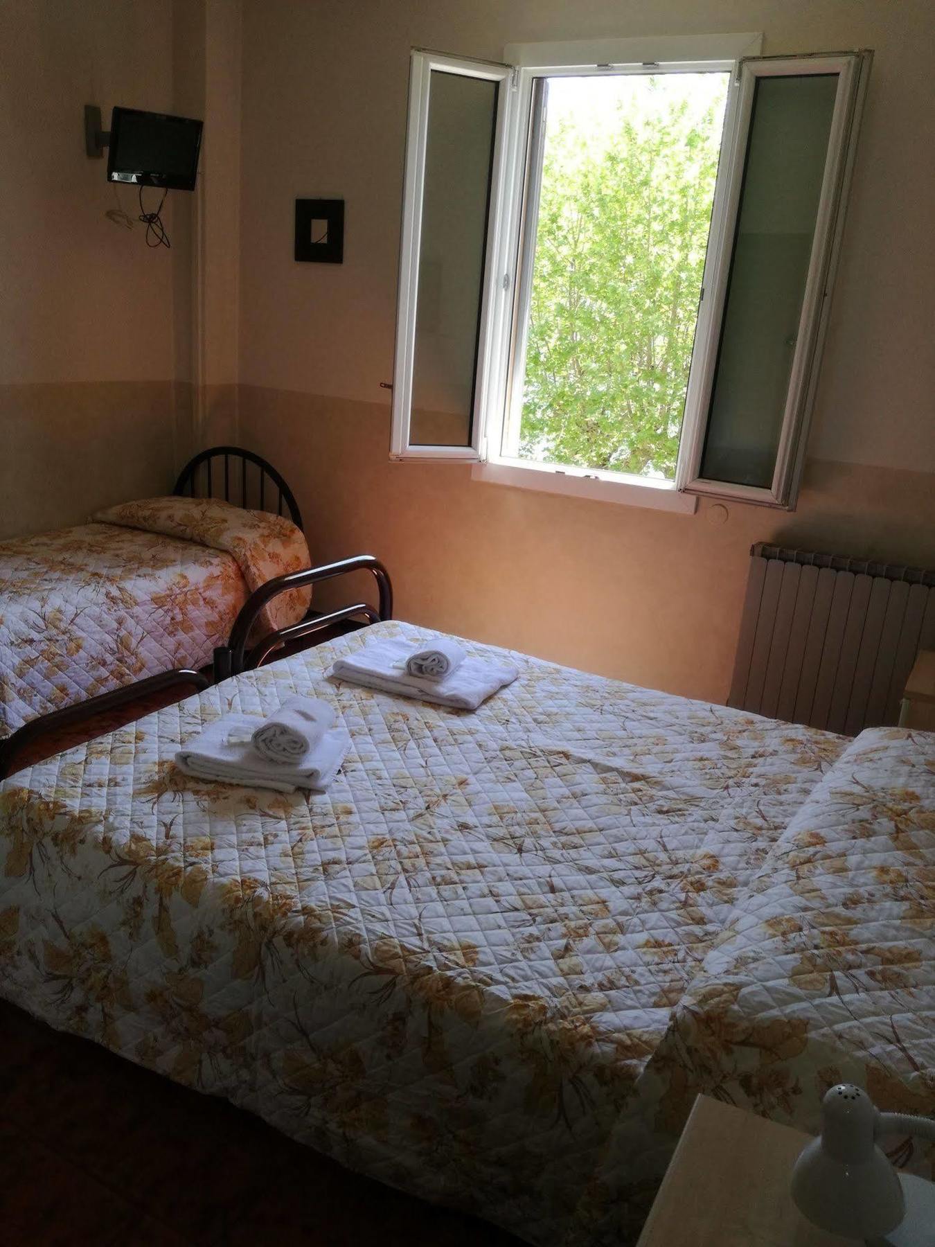 Hotel Belvedere Lovere Extérieur photo